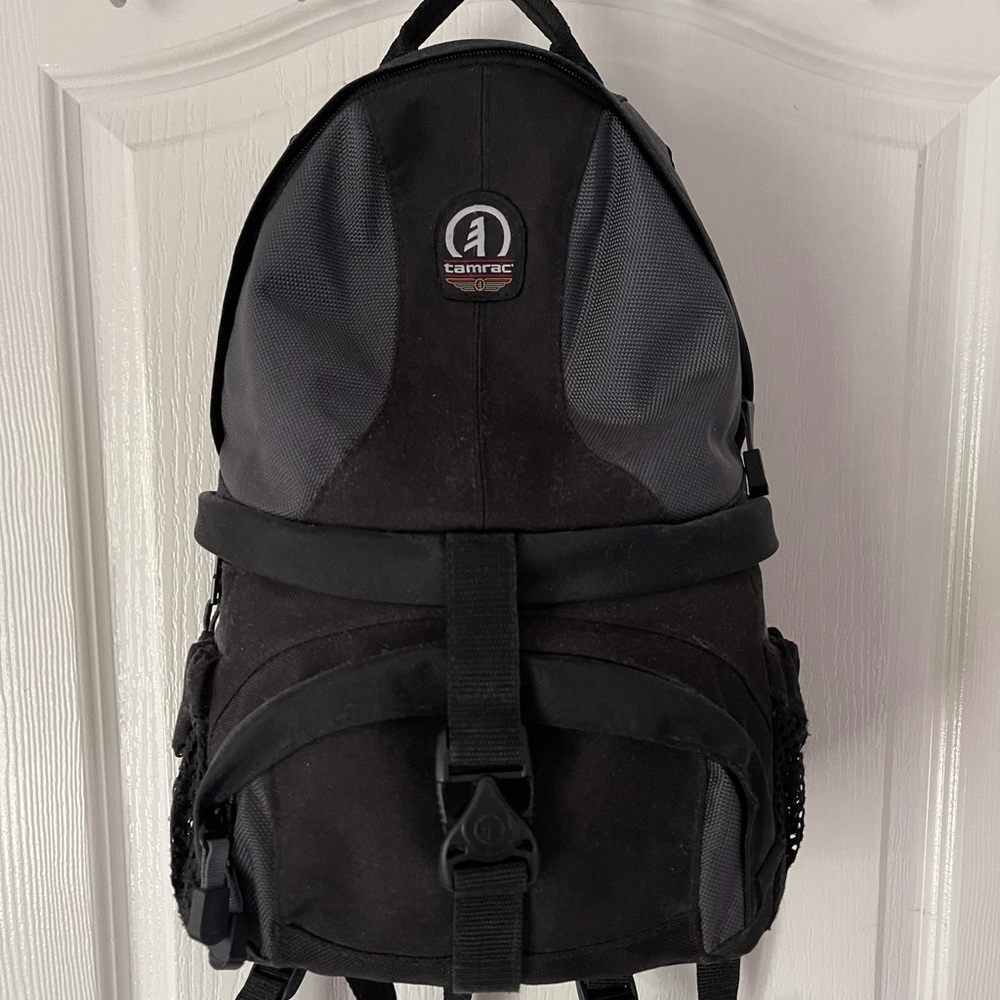 Tamrac 5549 Adventure 9 Photo/Computer Backpack